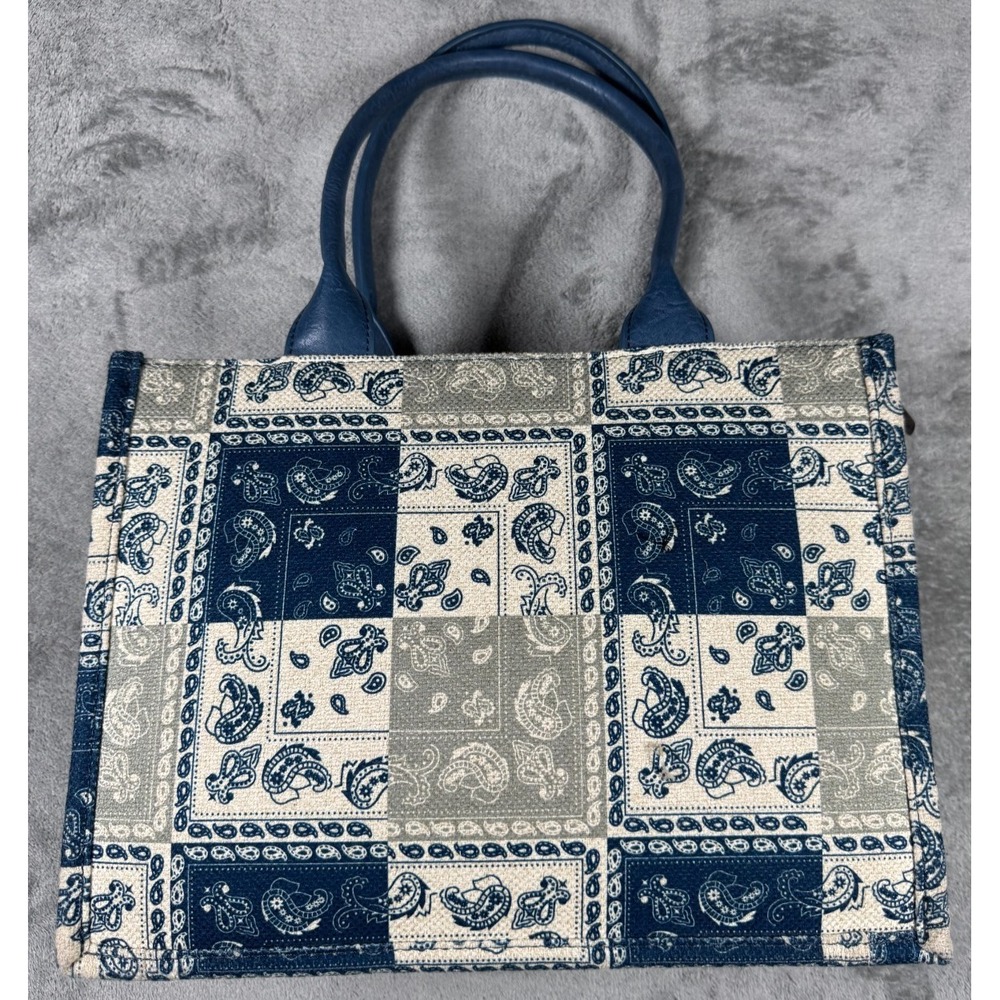 Montana West Bandana Paisley Concealed Carry Tote Bag Blue Cream No Strap - Picture 9 of 16
